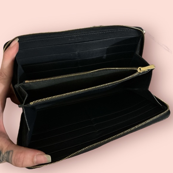 Celine | 2018 Long Bicolor Zip Around Wallet Continental Wallet - Picture 3 of 4